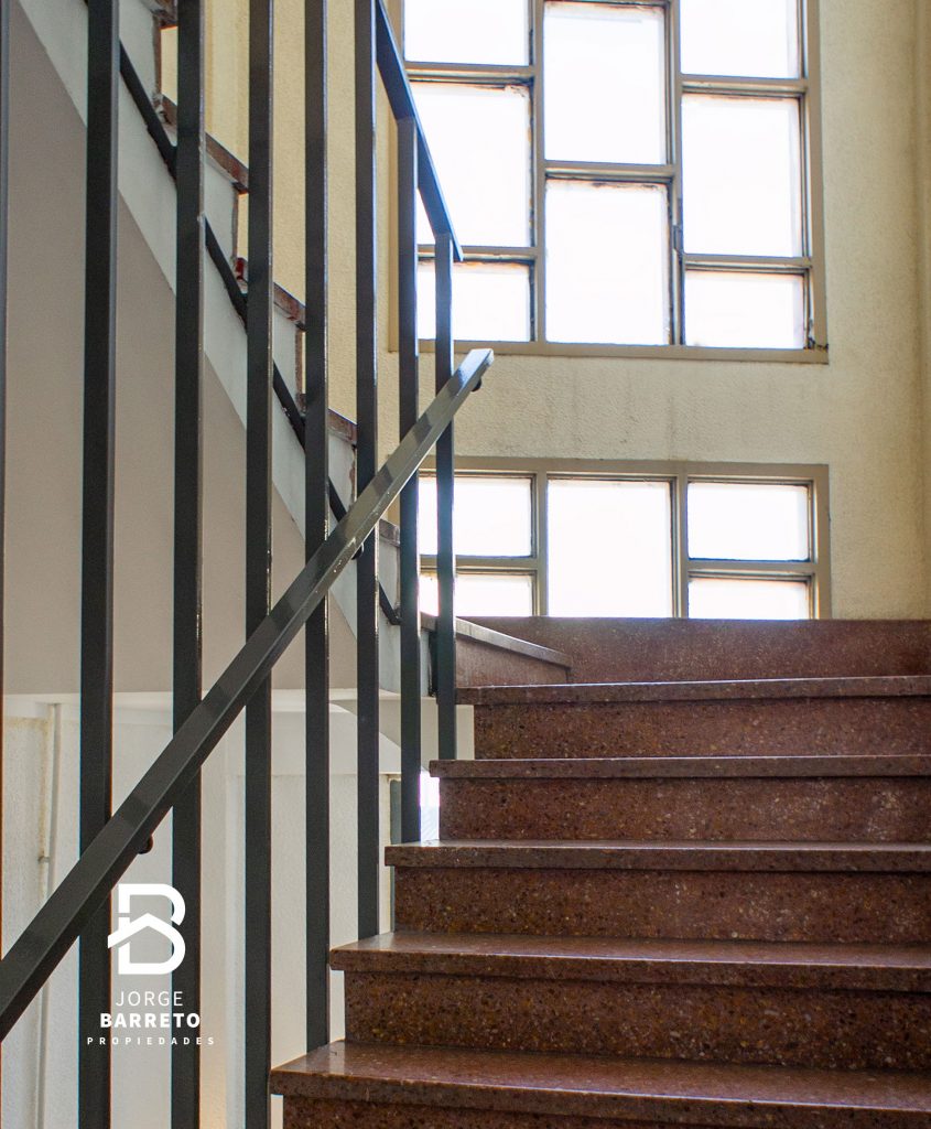 03-escalera-warnes-800